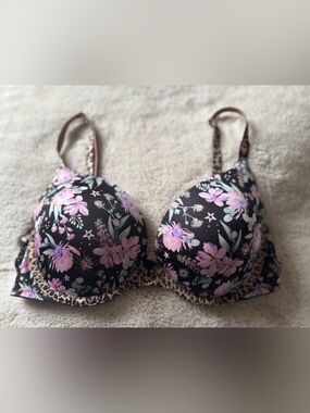 Victorias Secret Printed Push Up Bra